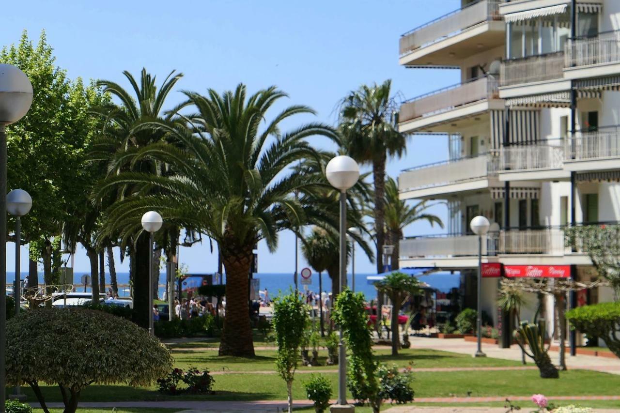 Rentalmar Delfos Playa Salou Exterior foto